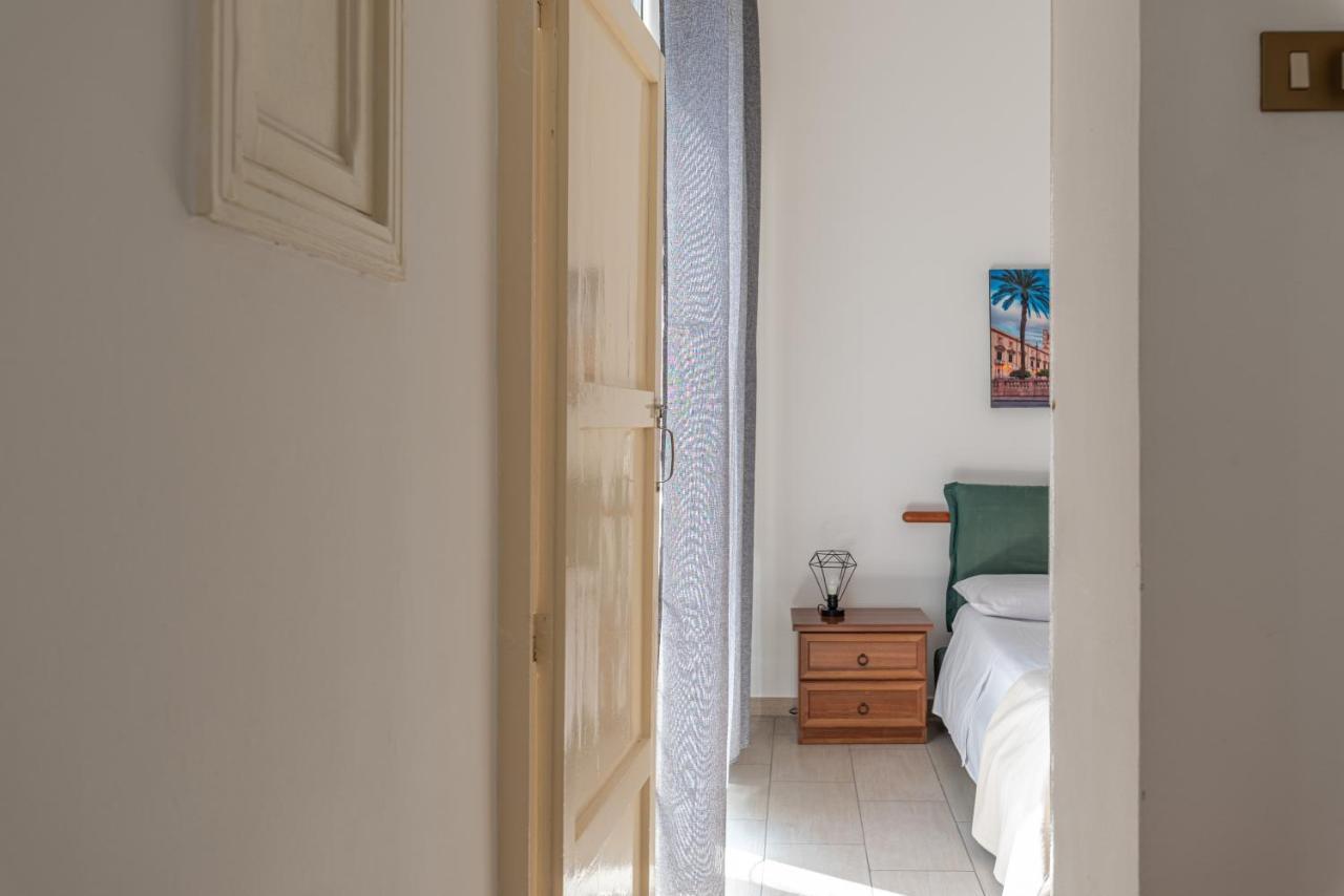 I Mori-Holiday Apartment パレルモ エクステリア 写真